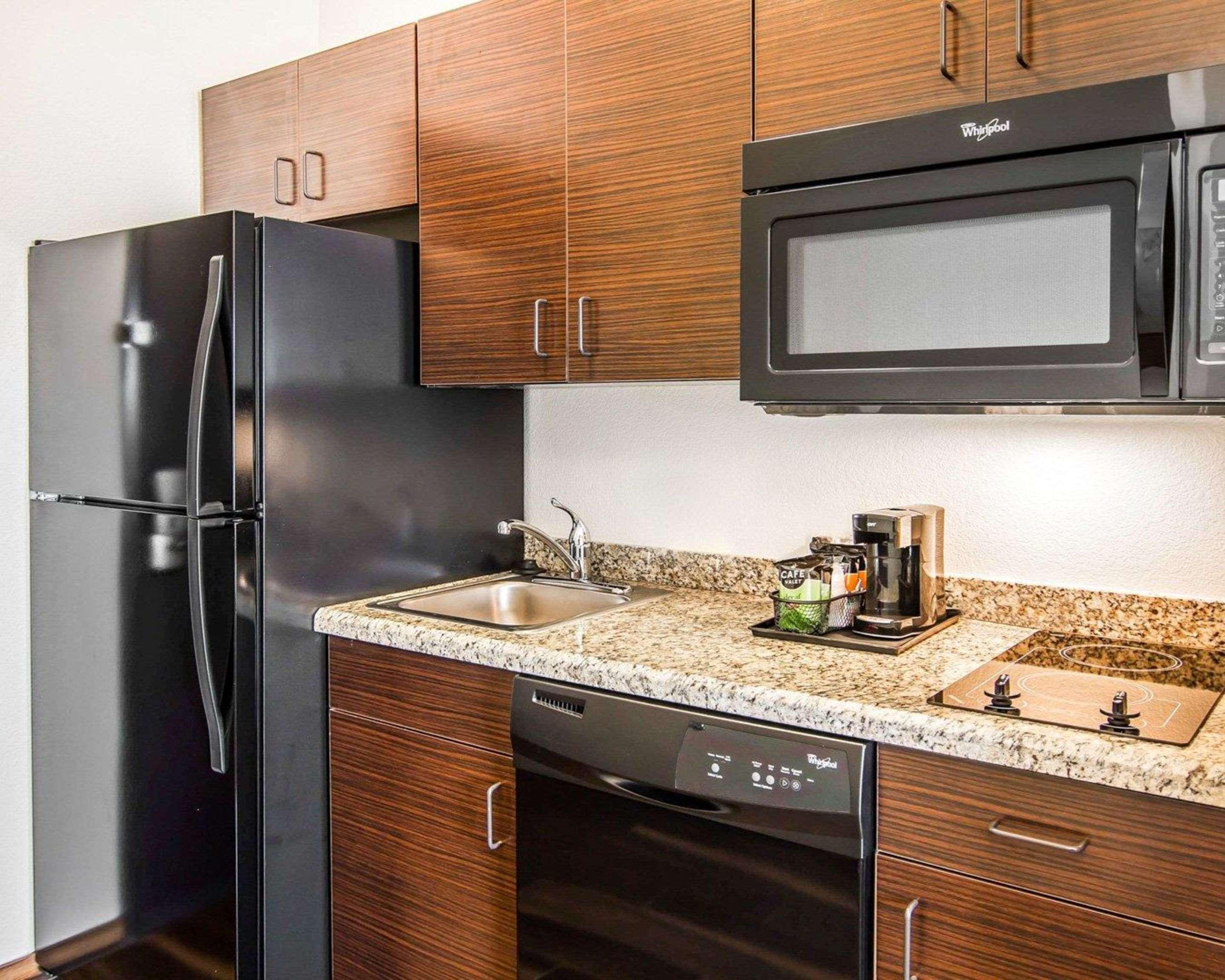 Mainstay Suites Лъфкин Екстериор снимка