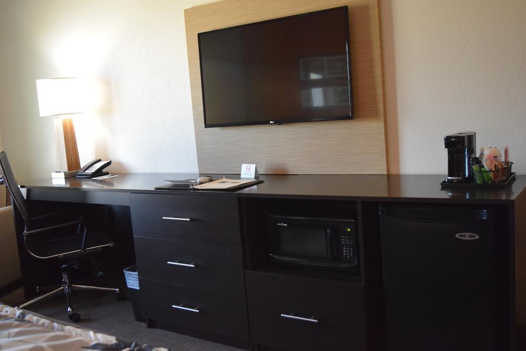 Mainstay Suites Лъфкин Екстериор снимка